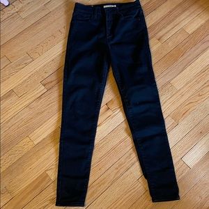 Levi’s mile high black skinny Jean